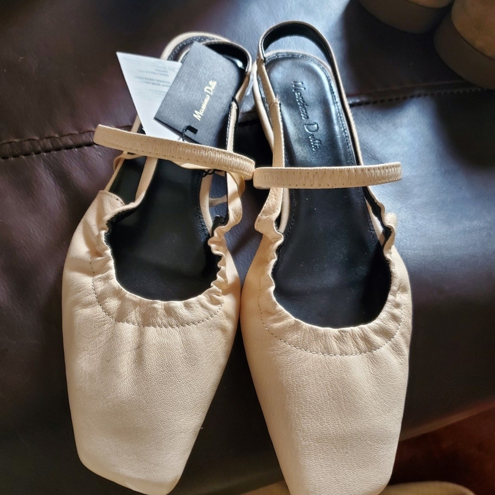 Massimo Dutti Women's Cream Sandals